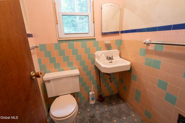 978 W Mountain Co Rt 10, Day, NY 12835