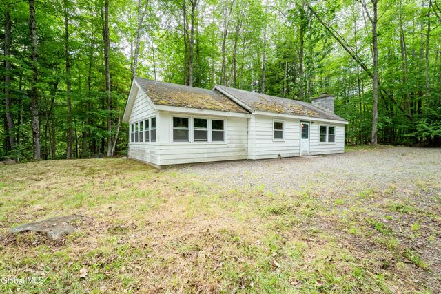 978 W Mountain Co Rt 10, Day, NY 12835