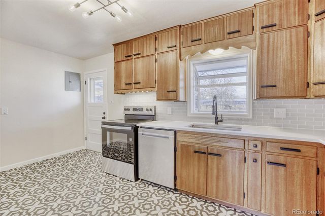 1117 Collyer Street, Longmont, CO 80501