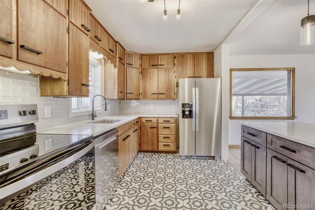 1117 Collyer Street, Longmont, CO 80501