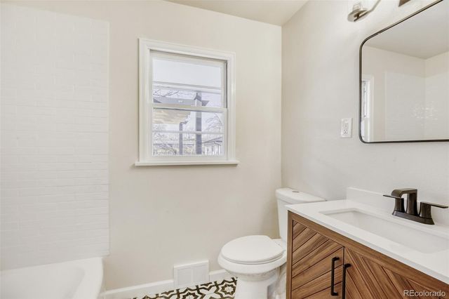 1117 Collyer Street, Longmont, CO 80501