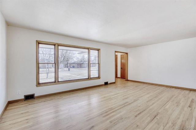 1117 Collyer Street, Longmont, CO 80501