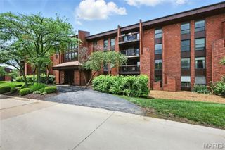 585 Coeur De Royale Drive 203, Creve Coeur, MO 63141