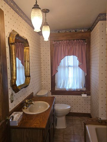 705 Laughlin AVENUE, Aliquippa, PA 15001