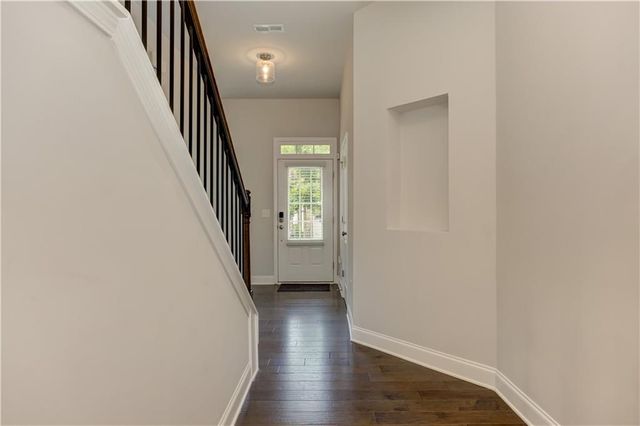 137 Holden Way, Woodstock, GA 30189