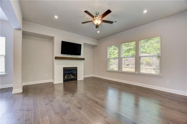 137 Holden Way, Woodstock, GA 30189