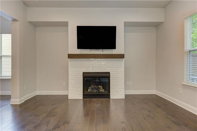 137 Holden Way, Woodstock, GA 30189