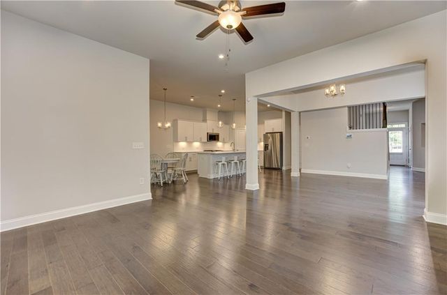 137 Holden Way, Woodstock, GA 30189