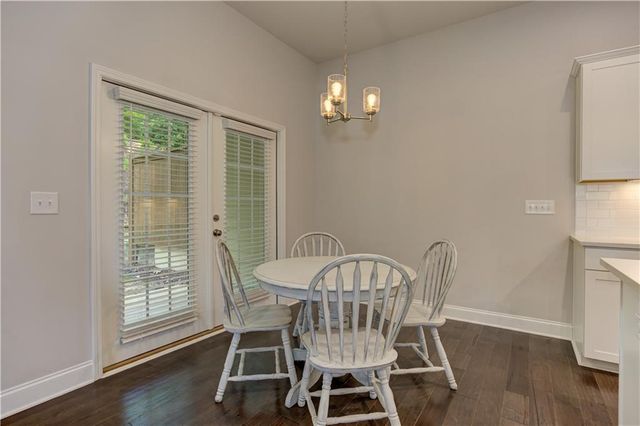 137 Holden Way, Woodstock, GA 30189