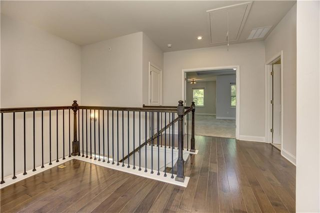 137 Holden Way, Woodstock, GA 30189