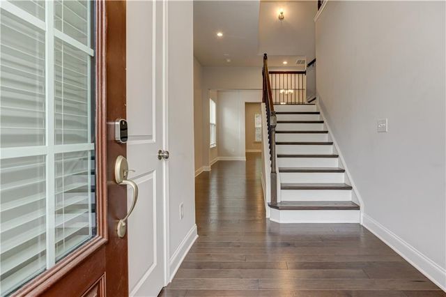 137 Holden Way, Woodstock, GA 30189