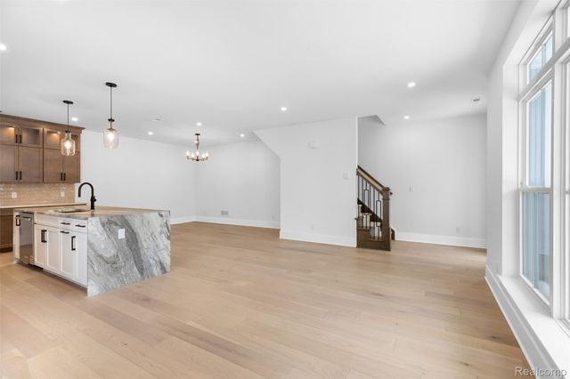 108 Apaloosa, Northville, MI 48167