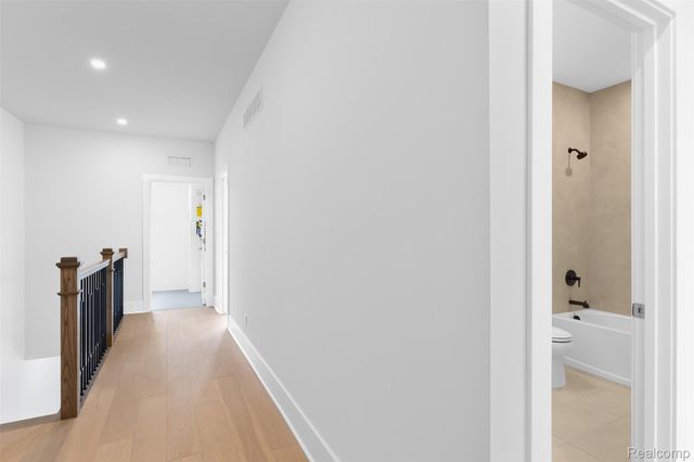 108 Apaloosa, Northville, MI 48167