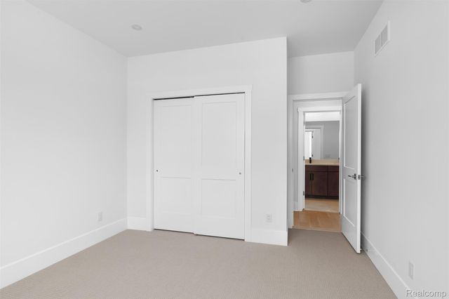 108 Apaloosa, Northville, MI 48167