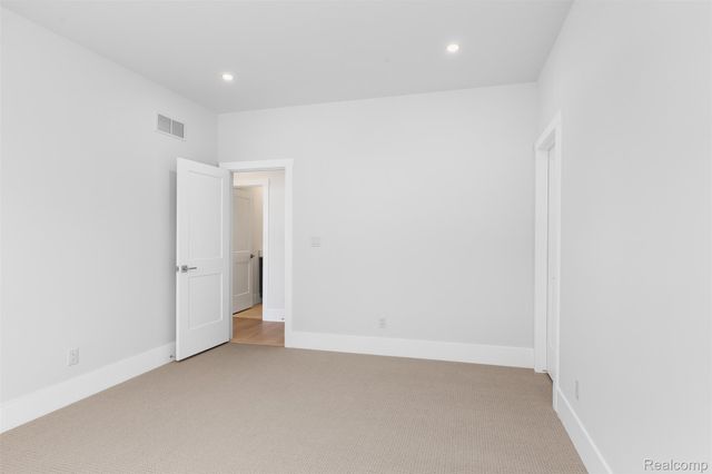 108 Apaloosa, Northville, MI 48167