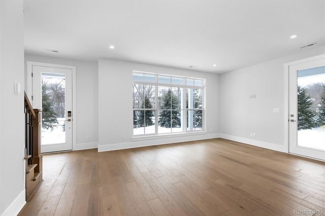 108 Apaloosa, Northville, MI 48167