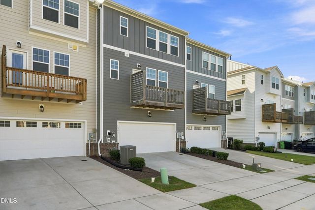 1261 Herb Garden Way, Apex, NC 27502