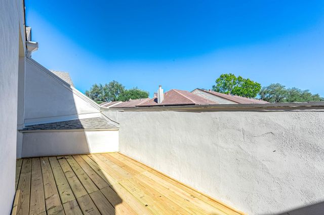 2664 Bering Drive 2664, Houston, TX 77057