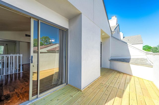 2664 Bering Drive 2664, Houston, TX 77057