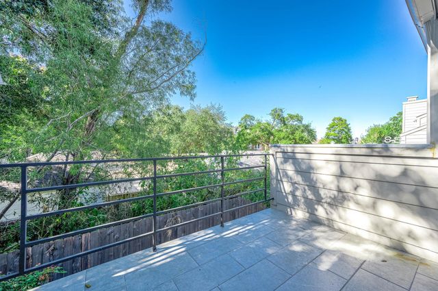 2664 Bering Drive 2664, Houston, TX 77057