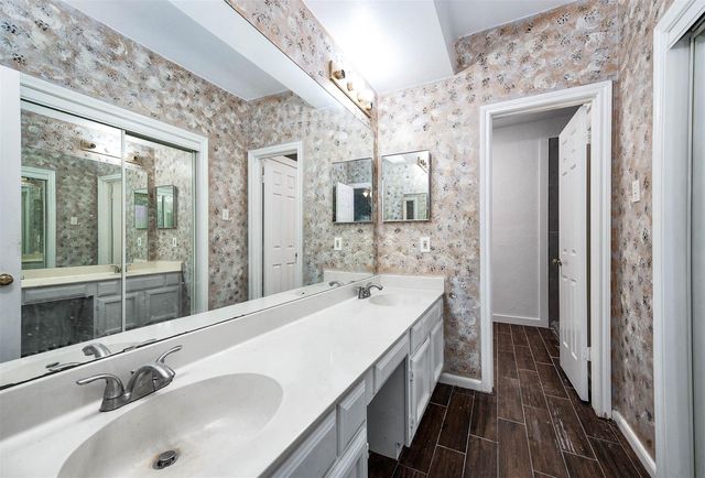 2664 Bering Drive 2664, Houston, TX 77057