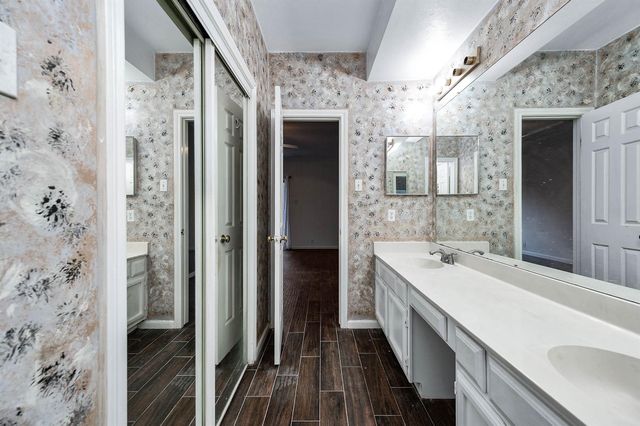 2664 Bering Drive 2664, Houston, TX 77057