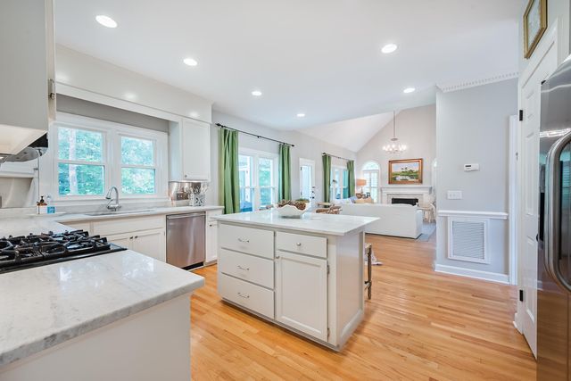 599 Palisades Drive, Mount Pleasant, SC 29464