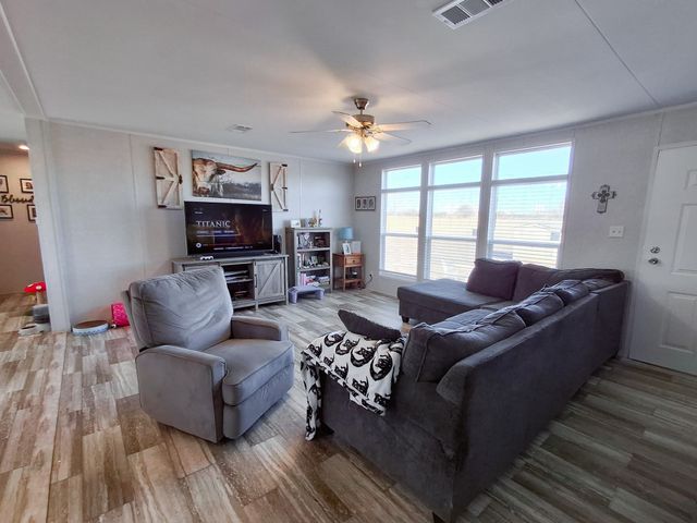 7256 Johnson Road, Granbury, TX 76049