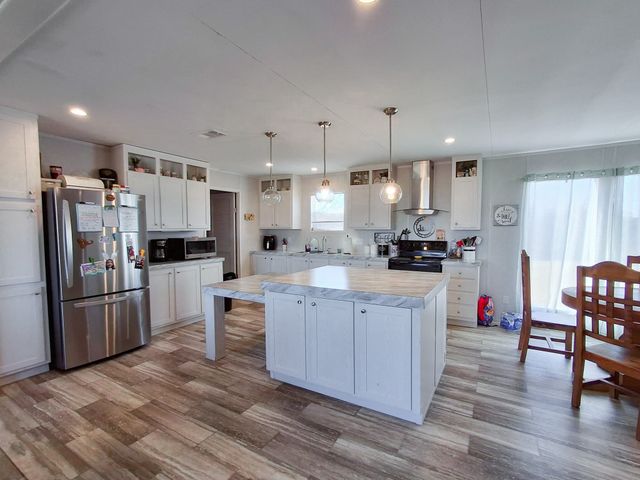 7256 Johnson Road, Granbury, TX 76049