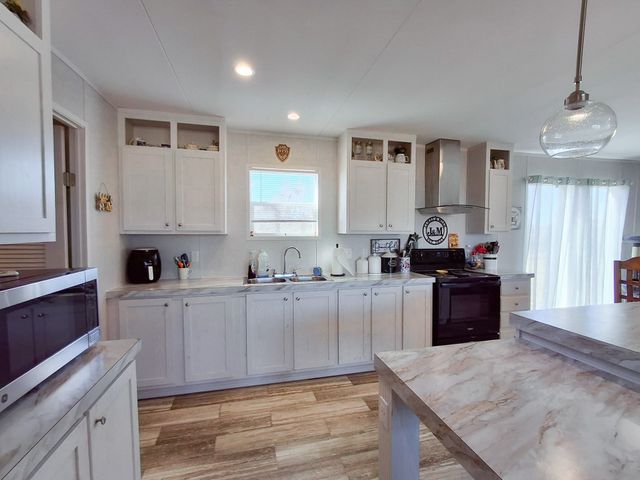 7256 Johnson Road, Granbury, TX 76049