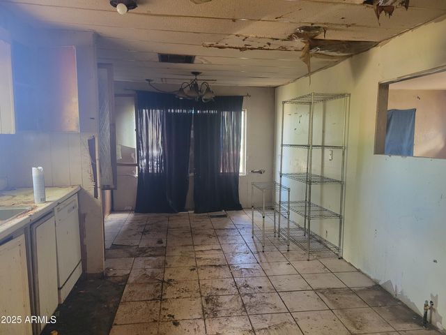 4205 E COPPER Street, Miami, AZ 85539