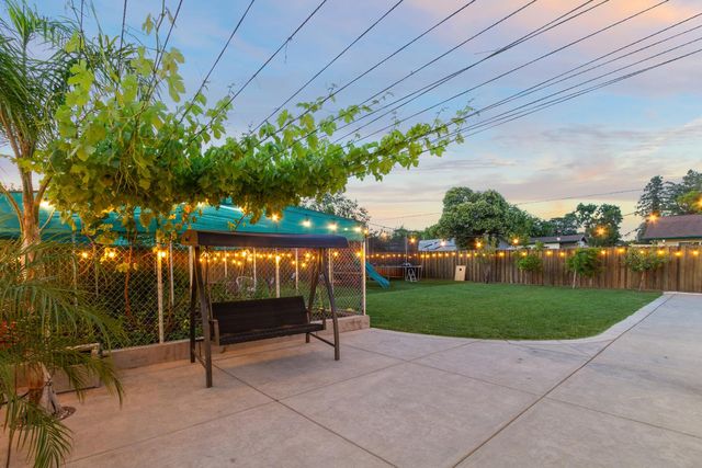 2305 Edinburgh Dr, Elverta, CA 95626
