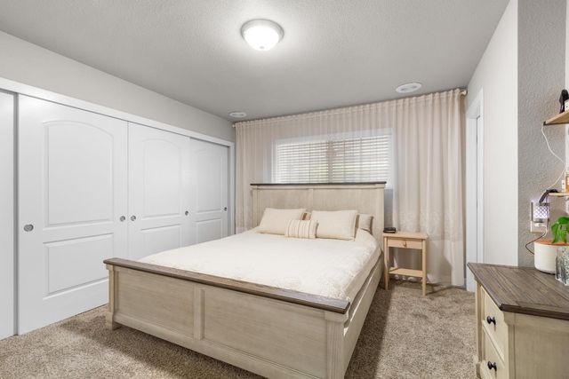 2305 Edinburgh Dr, Elverta, CA 95626