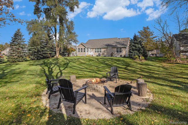 9203 Pine Walk Pass, Argentine Township, MI 48451