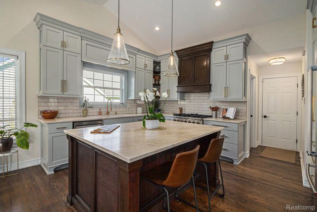 9203 Pine Walk Pass, Argentine Township, MI 48451