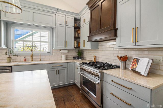 9203 Pine Walk Pass, Argentine Township, MI 48451