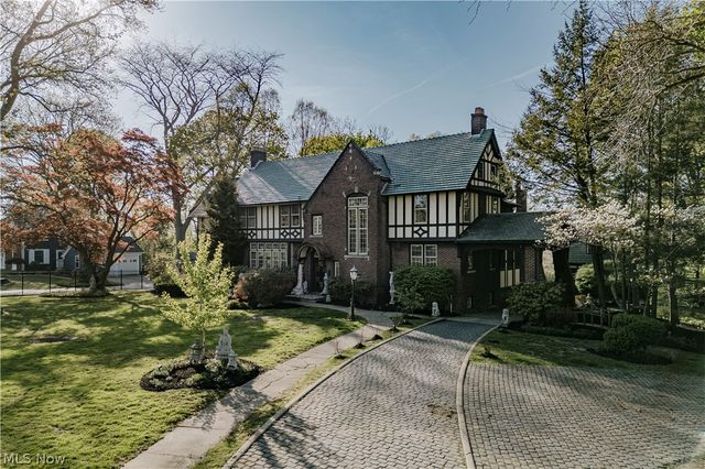 1325 Bunker Hill Road, Ashtabula, OH 44004