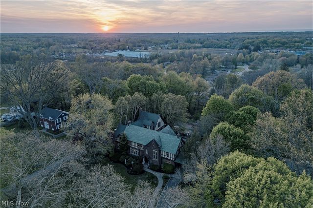 1325 Bunker Hill Road, Ashtabula, OH 44004