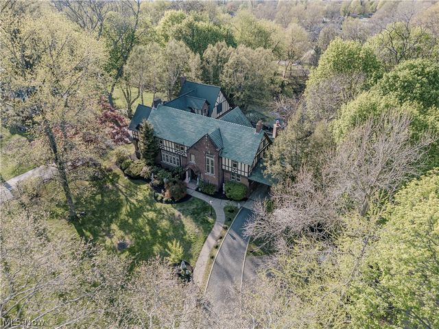 1325 Bunker Hill Road, Ashtabula, OH 44004