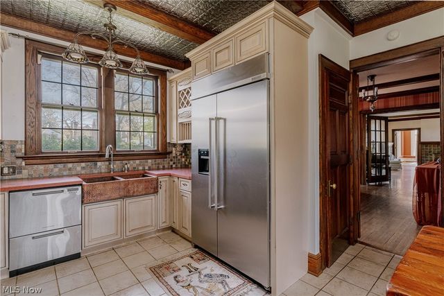 1325 Bunker Hill Road, Ashtabula, OH 44004
