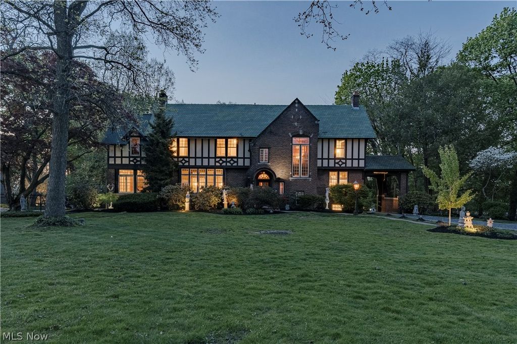 1325 Bunker Hill Road, Ashtabula, OH 44004