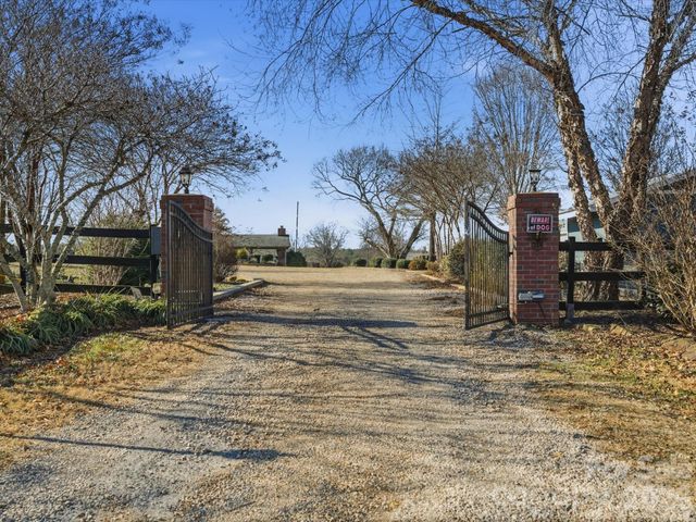 3135 Old Hickory Road, Lancaster, SC 29720