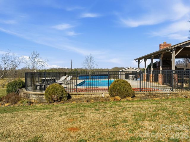 3135 Old Hickory Road, Lancaster, SC 29720