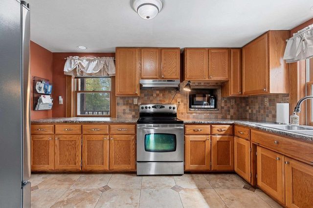 1131 LAWE STREET, Green Bay, WI 54301