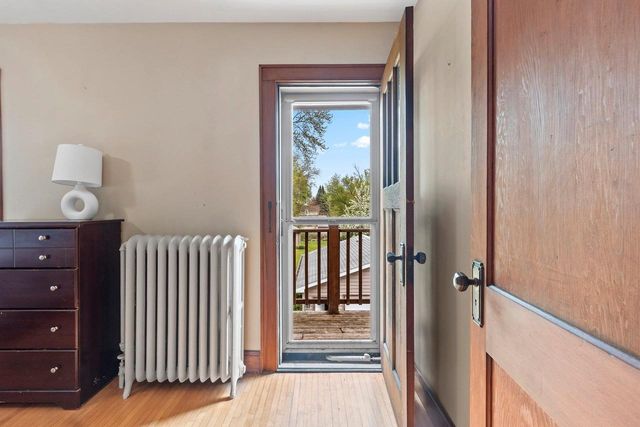 1131 LAWE STREET, Green Bay, WI 54301