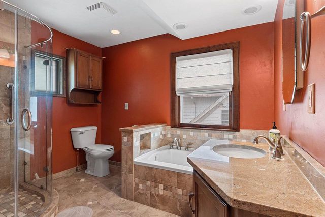 1131 LAWE STREET, Green Bay, WI 54301