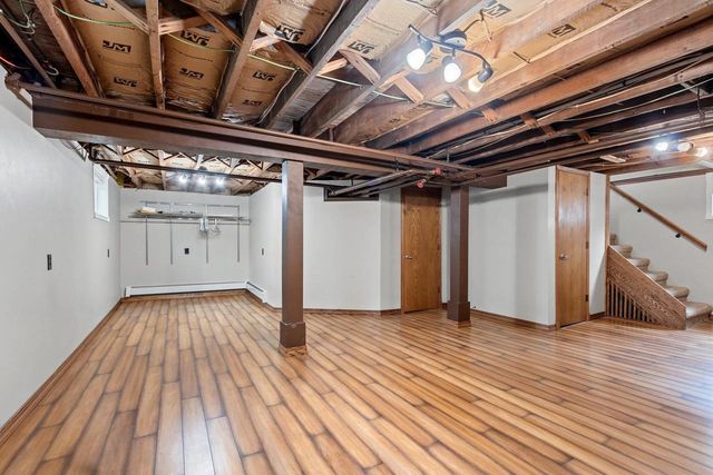 1131 LAWE STREET, Green Bay, WI 54301