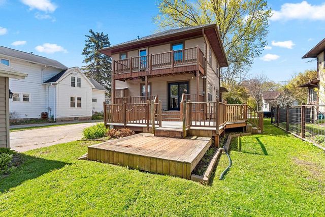 1131 LAWE STREET, Green Bay, WI 54301