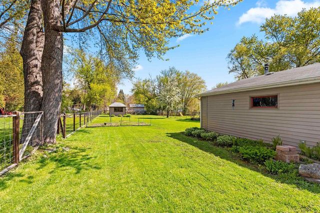 1131 LAWE STREET, Green Bay, WI 54301