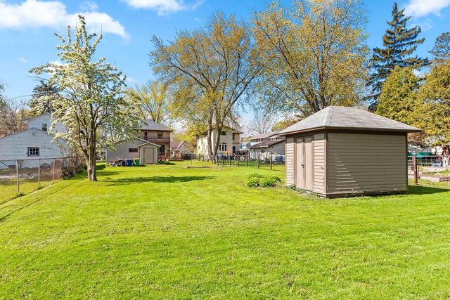 1131 LAWE STREET, Green Bay, WI 54301